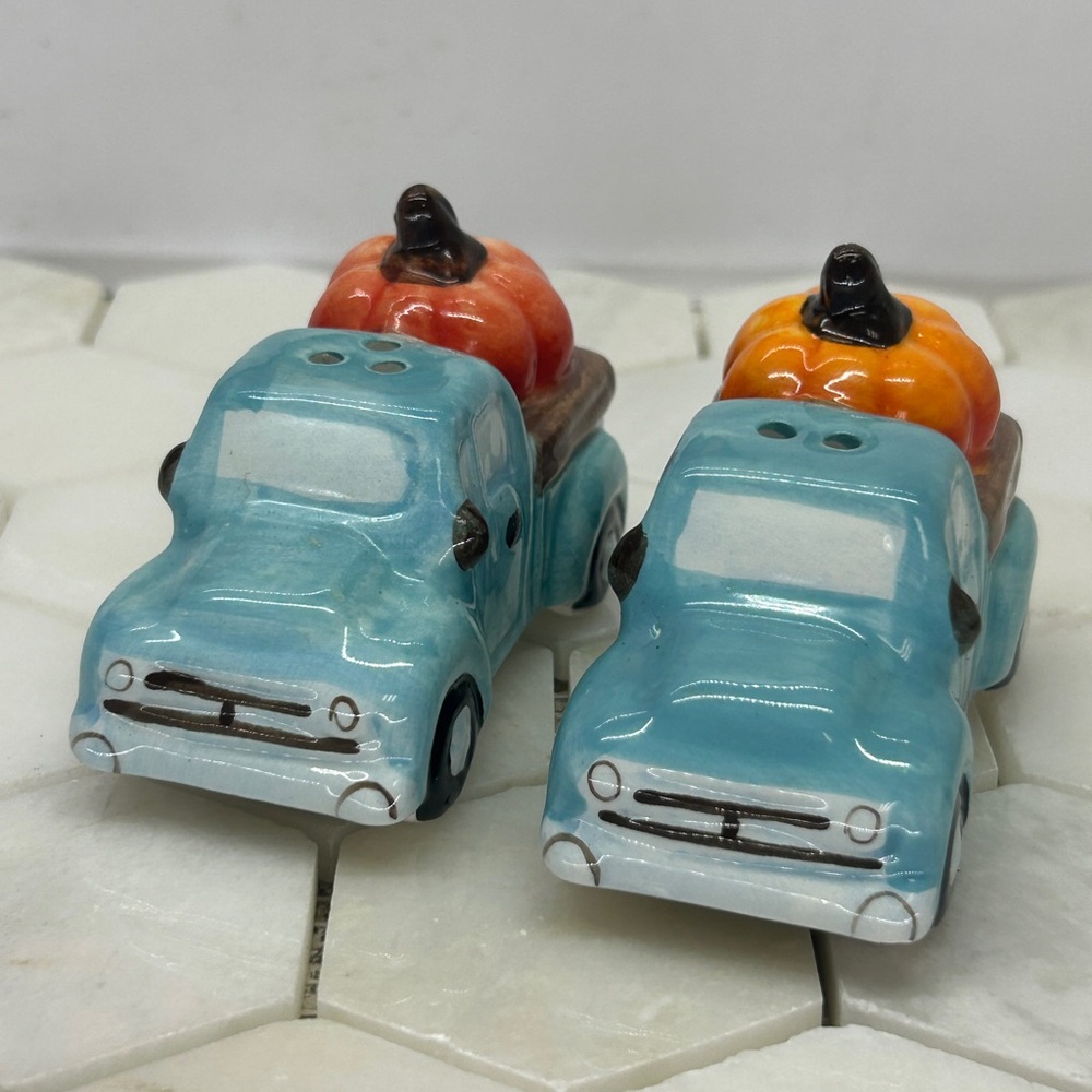 Salt & Pepper Shakers Farmhouse Harvest Blue Truck Pumpkin